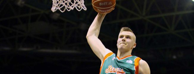 Porzingis enamora a los Lakers, que se plantean elegirle