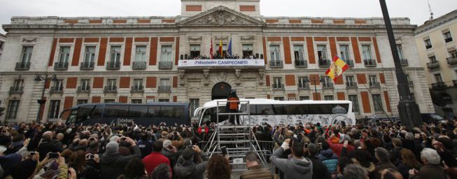 Carmena y Cifuentes recibirán al Real Madrid este jueves