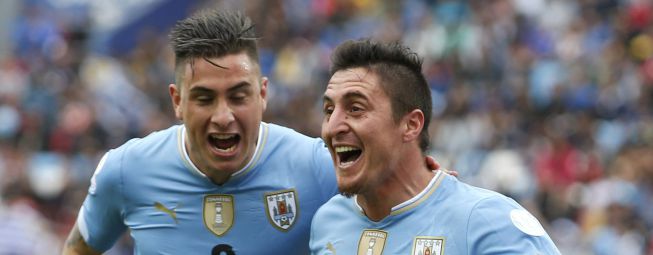Uruguay no luce pero festeja un duro estreno ante Jamaica