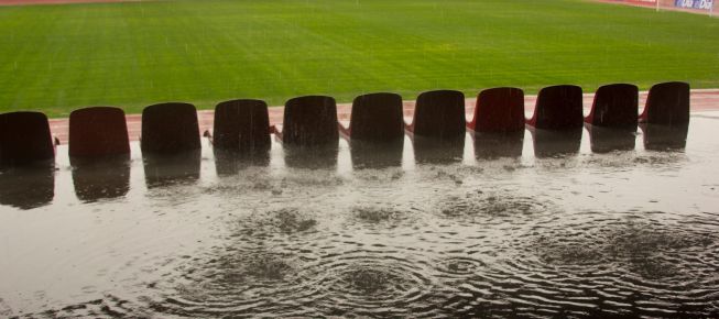 Estadio La Portada se inunda y culpan a la constructora