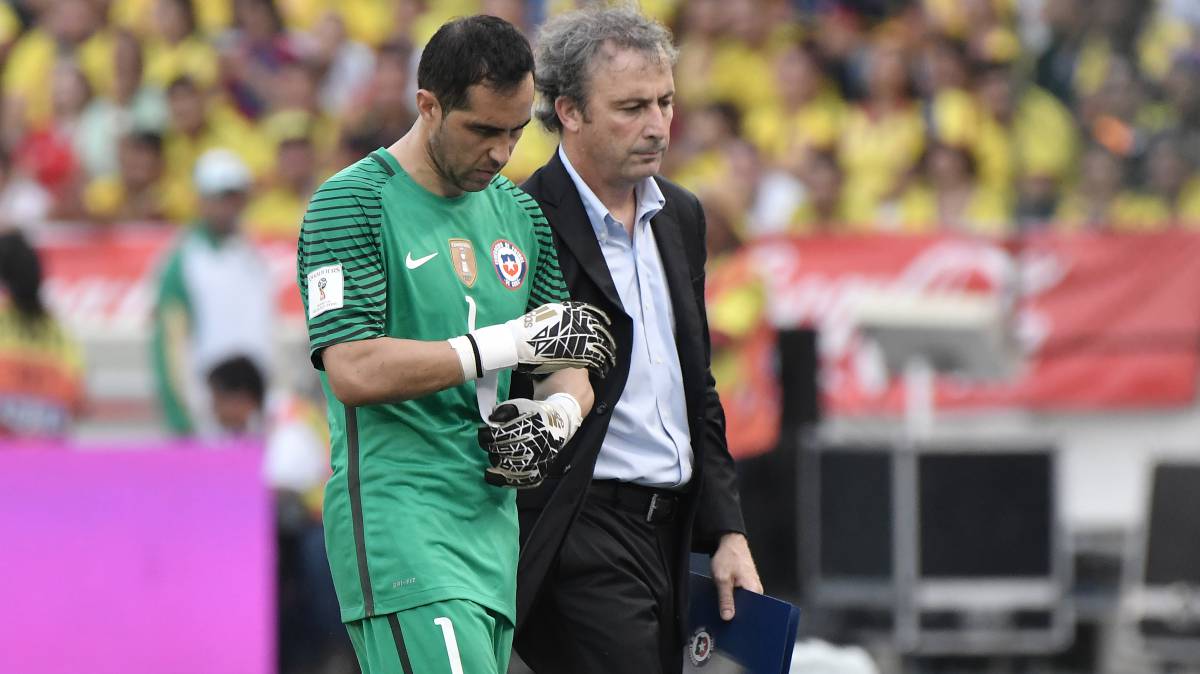 FIFA castiga a Colombia por gritos homofóbicos contra Bravo | futbol | AS Chile