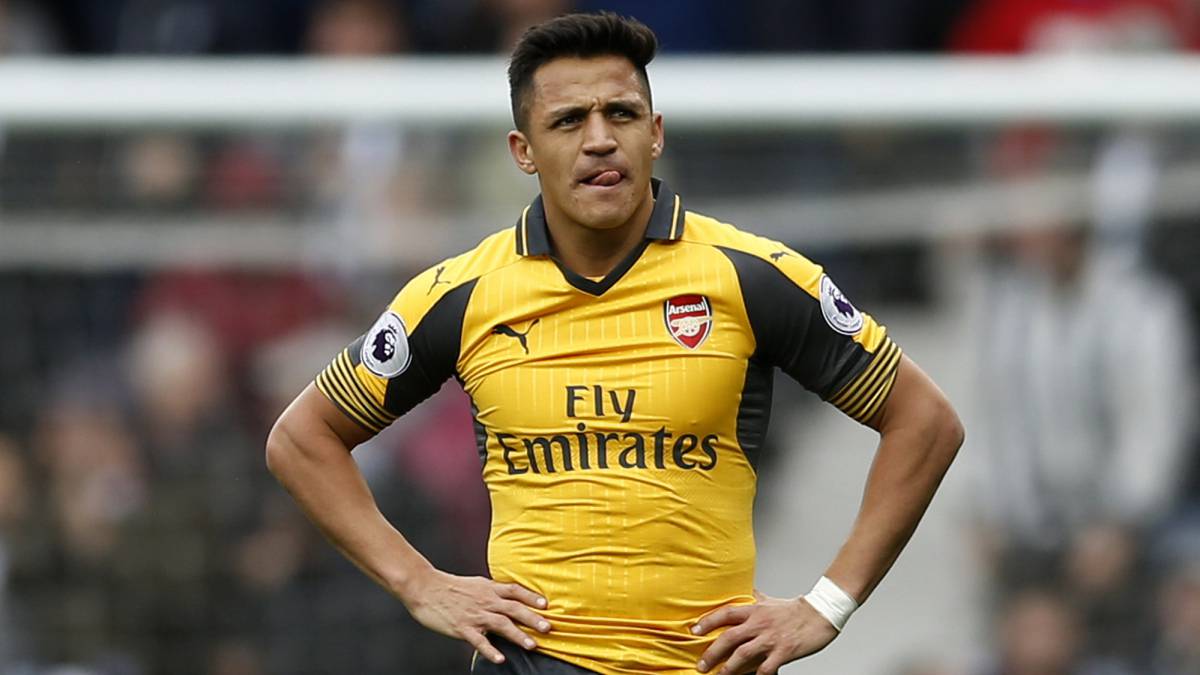 Arsenal vende insólito artículo ocupado por Alexis Sánchez - AS Chile
