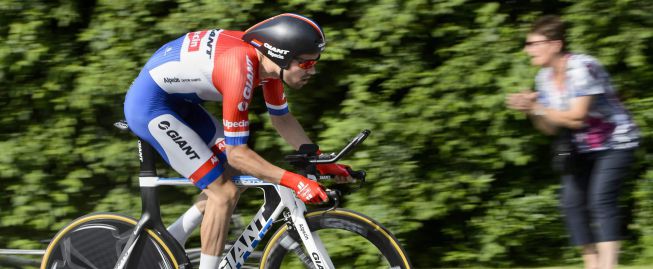 Domoulin, primer líder tras batir a Cancellara en 5,4 km