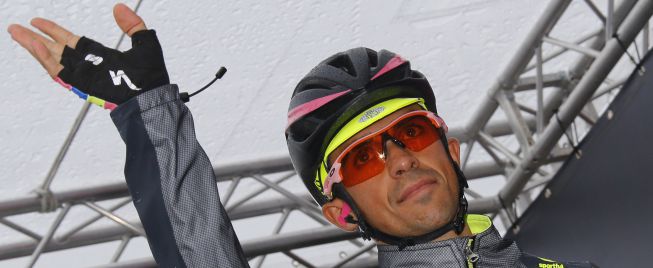 Contador pasó revista a la temible etapa del pavés