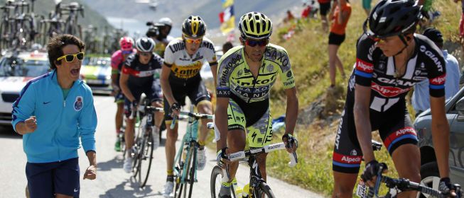 Contador probó en el Glandon y Bardet dio el 2º triunfo francés