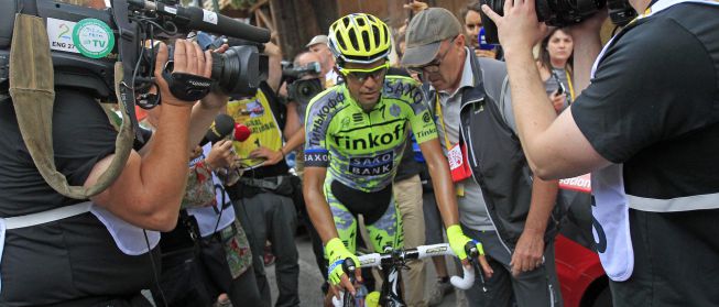 Contador se levantó cojo y crítico: 