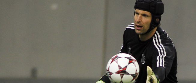 Cech: el antipenal que jugará por el puesto con Ospina