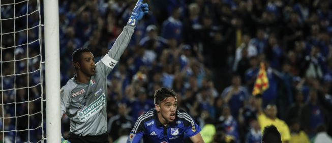 Millonarios draws goalless with Once in their return to El Campín.