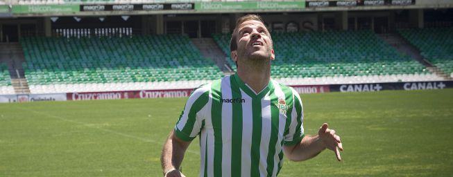 Van der Vaart: 'Objective with Betis? Win the league'