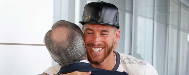 Ramos and Pérez share embrace in reunion
