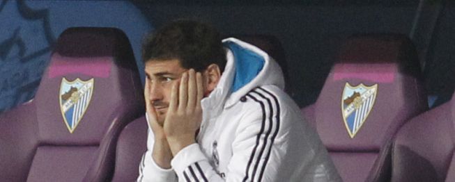 Casillas deal hits last minute hitch