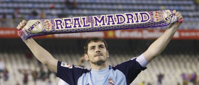 The sporting world pays tribute to Iker Casillas