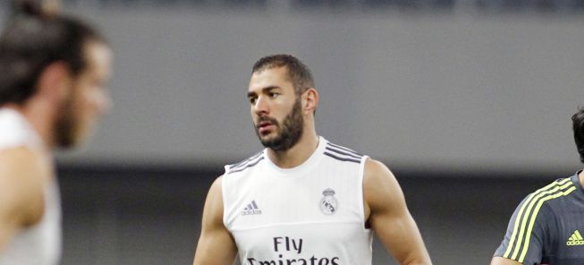Benzema unclear of his role at Madrid as Arsenal lie in wait