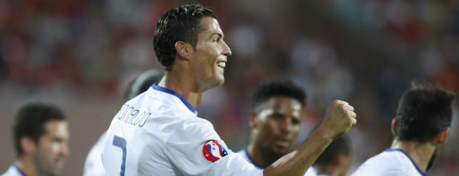 Exhibición y hat-trick de Cristiano Ronaldo ante Armenia