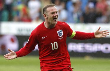 Un gol de Rooney hace justicia y da la victoria a Inglaterra