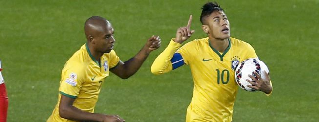 Brasil resuelve en el descuento con un gran Neymar