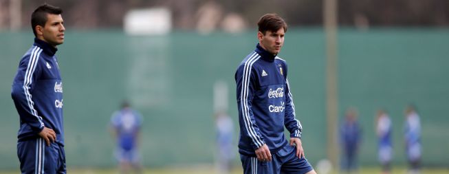 Argentina, rival de Colombia, vuelve a entrenar con Agüero
