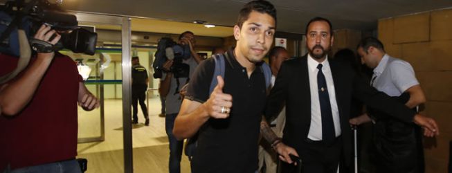 El brasileño Petros ya está en Sevilla para firmar con el Betis