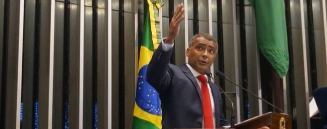 Romário: “Han desintegrado a Brasil en todas las categorías”