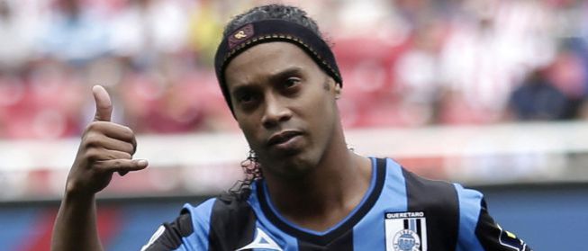 Ronaldinho decidirá esta semana en qué equipo jugará