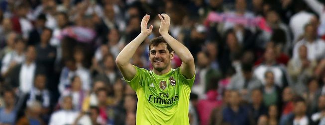 Iker Casillas resigns to 35% of his salary to go to Porto.