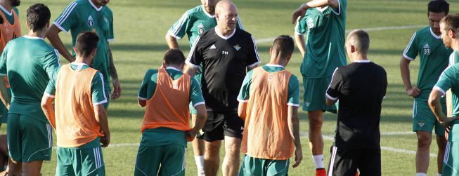 Rubén Castro, baja para el primer amistoso del Betis