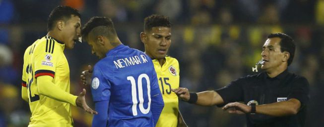 Neymar cumplirá su sanción en la clasificación para el Mundial