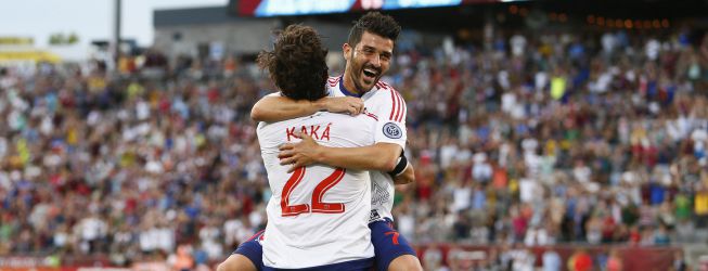 Kaká y Villa, protagonistas de la victoria ante el Tottenham