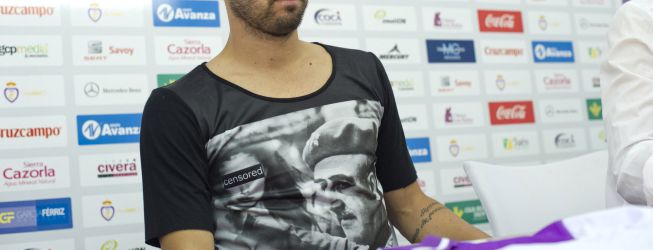 N. Silva subastará la camiseta de Franco para causa solidaria