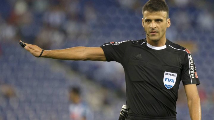 Referee