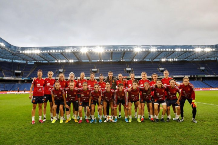 Selección de Fútbol Femenina en Riazor.