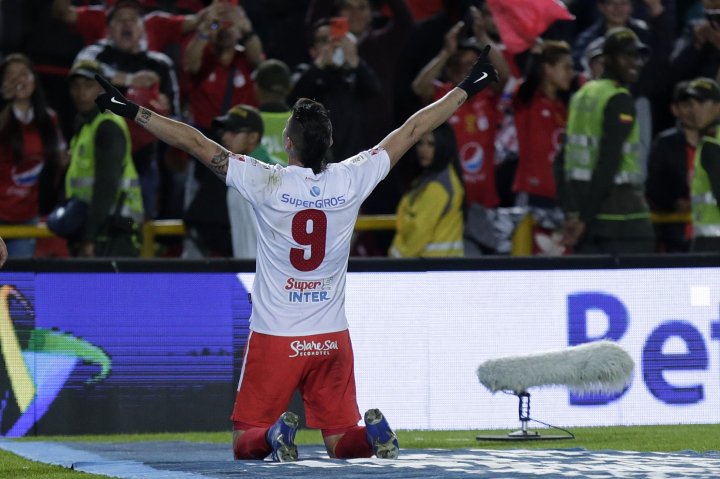 América