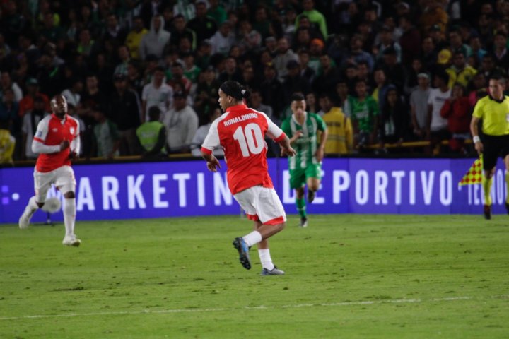 Ronaldinho con Santa Fe