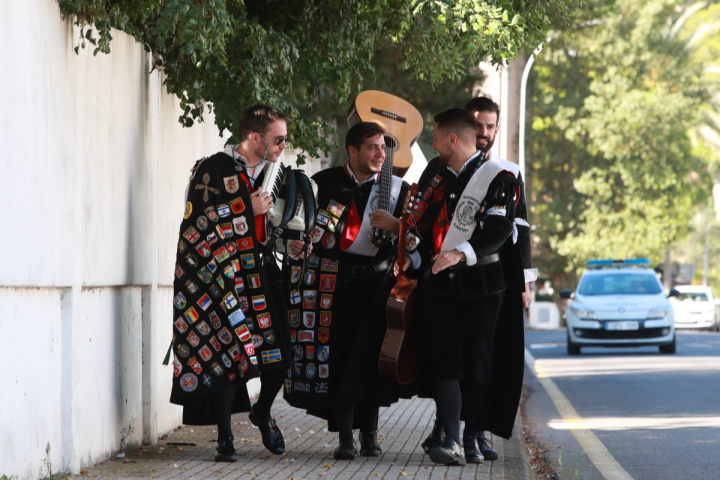 La tuna tampoco quiere perderse la boda de Nadal