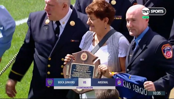 Bonito homenaje ahora a Sergio Villanueva, fallecido en el atentado del 11 de septiembre en Nueva York.