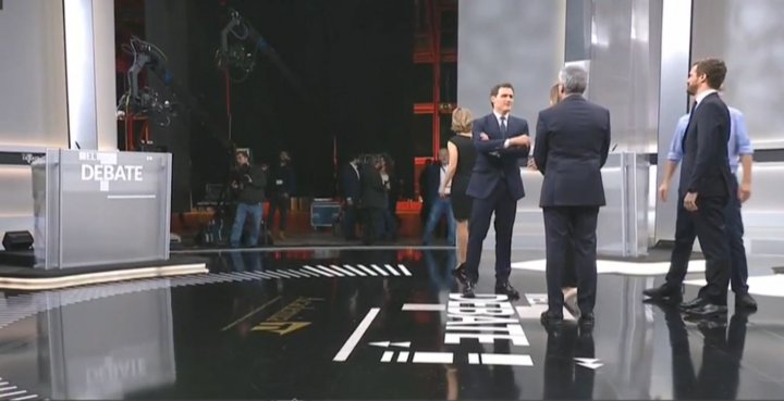 Llegada de los cinco candidatos