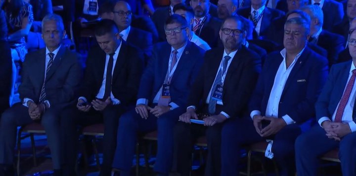 Está presente Riquelme, ya como representante de Boca Juniors