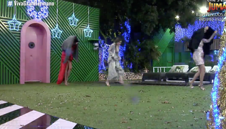 Las tres finalistas se mojan
