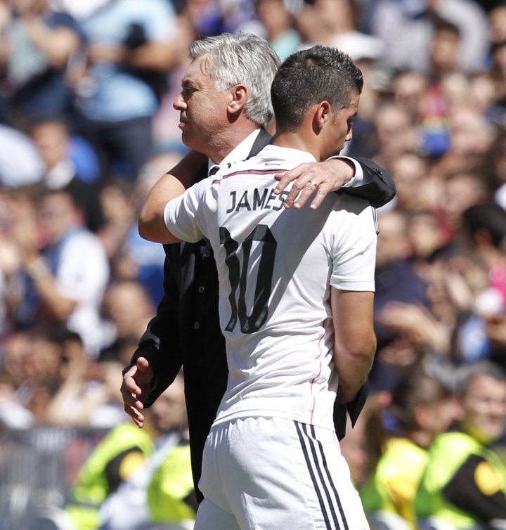 Ancelotti y James