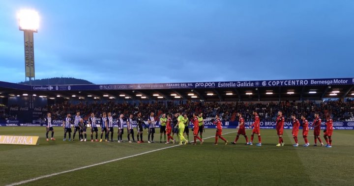 El Toralín, durante el Ponferradina-Rayo Vallecano.