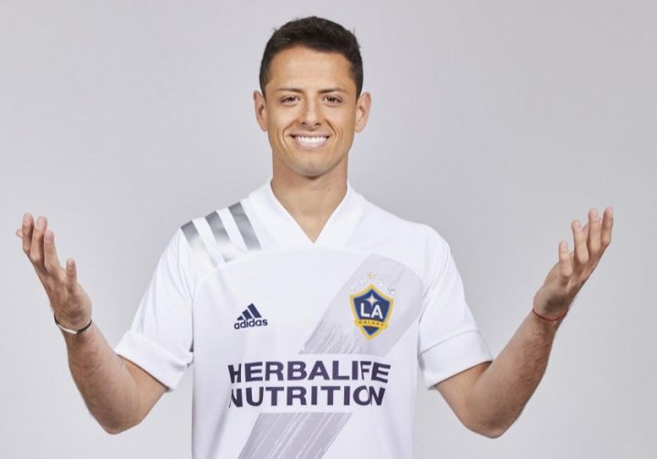 Chicharito será de Los Ángeles Galaxy en las próximas horas