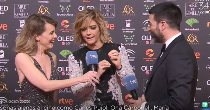 María Casado lleva un vestido de Sara Montiel.