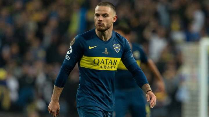 Nandez, en un partido con Boca
