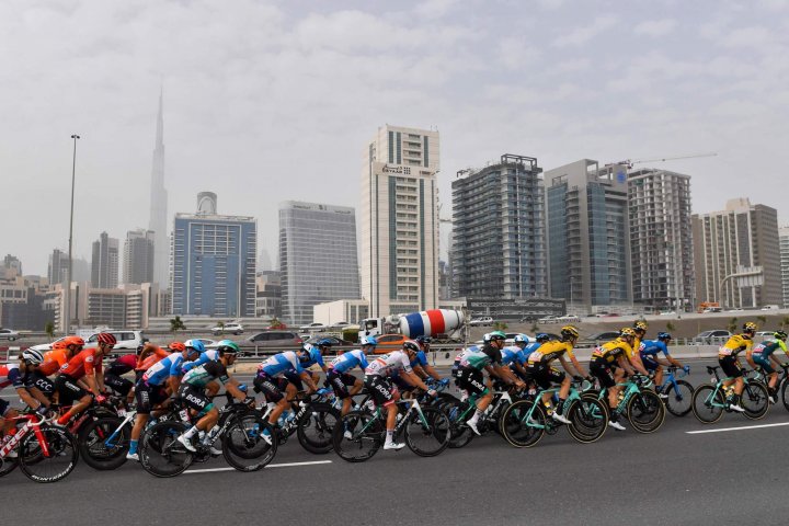 Tour de los EAU