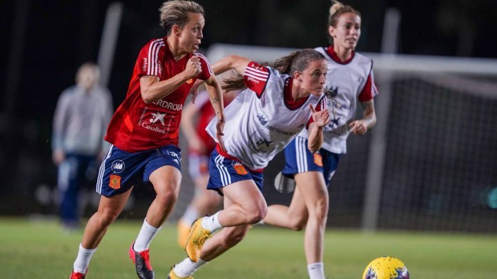Amanda, Ona Battle y Ánglea Sosa, durante un entrenamiento