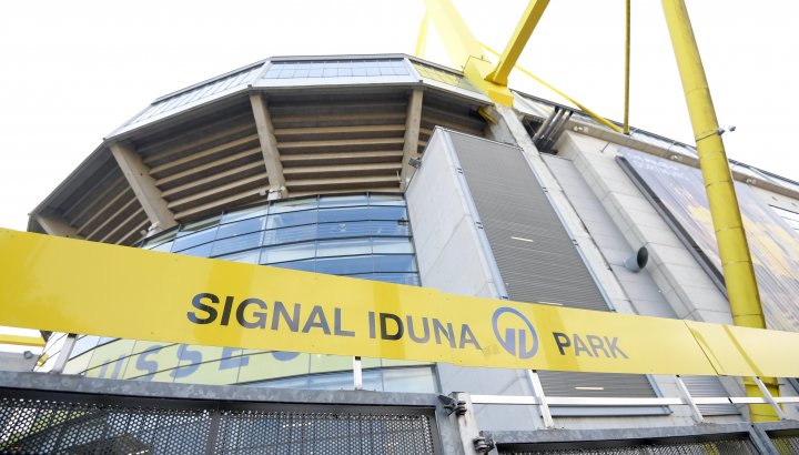 Signal Iduna Park, antes del Borussia Dortmund - Hertha BSC.