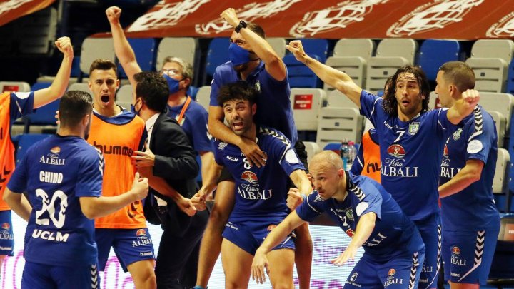 Valdepeñas celebra su pase a la final del playoff
