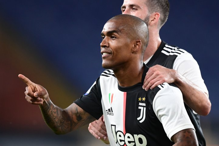 Douglas Costa