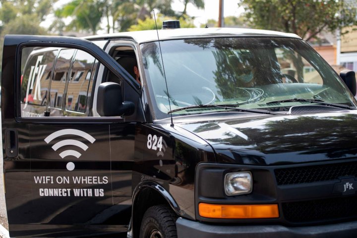 WiFi Santa Ana California