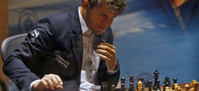 Magnus Carlsen mantiene el número uno del ránking